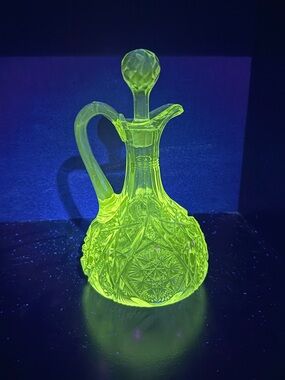 Vintage UV Reactive EAPG Hand Blown Glass Crystal Cruet with Stopper 7”